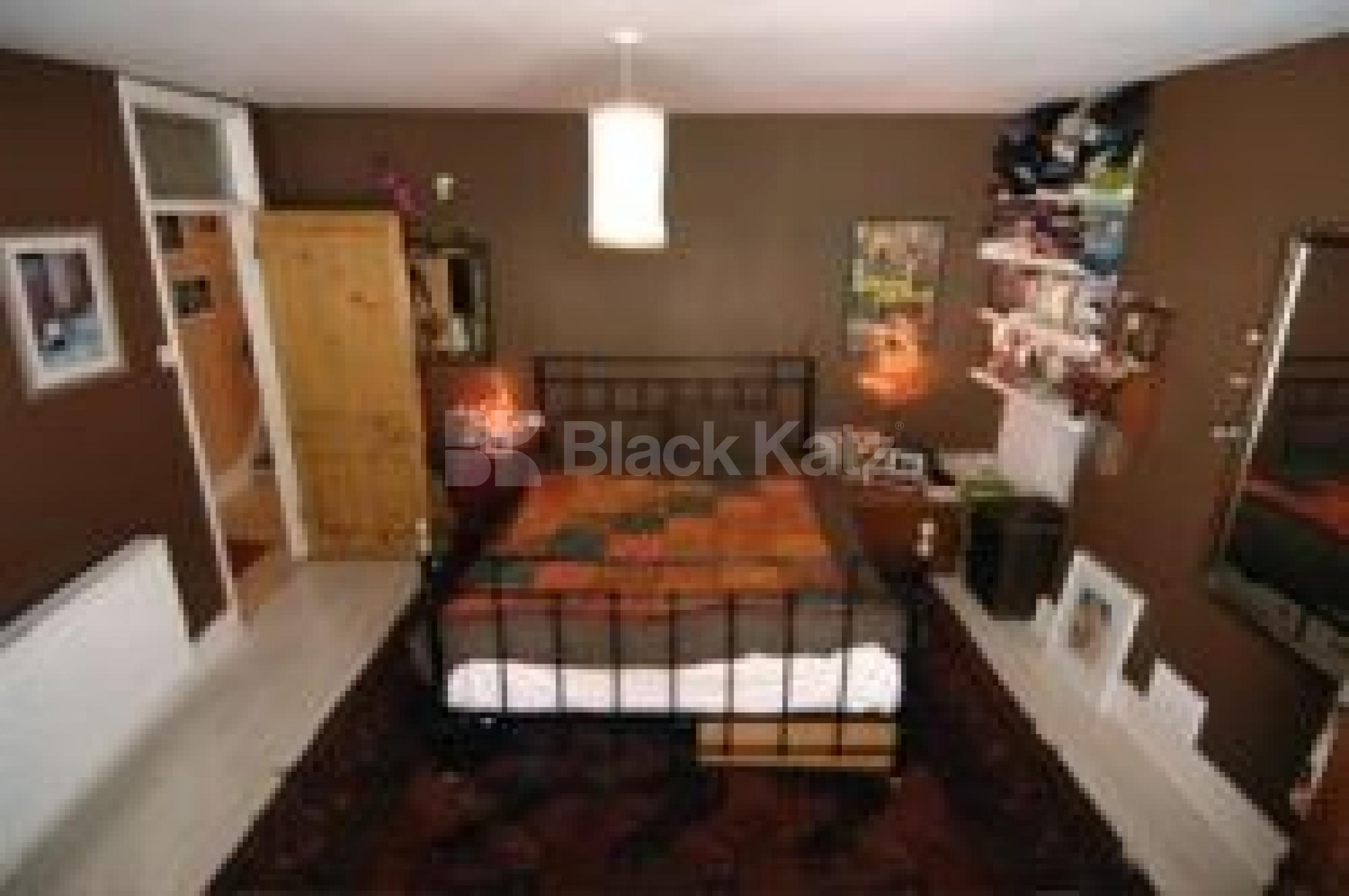 			Must be seen, 3 Bedroom, 1 bath, 1 reception Flat			 Cheverton Road, London N19